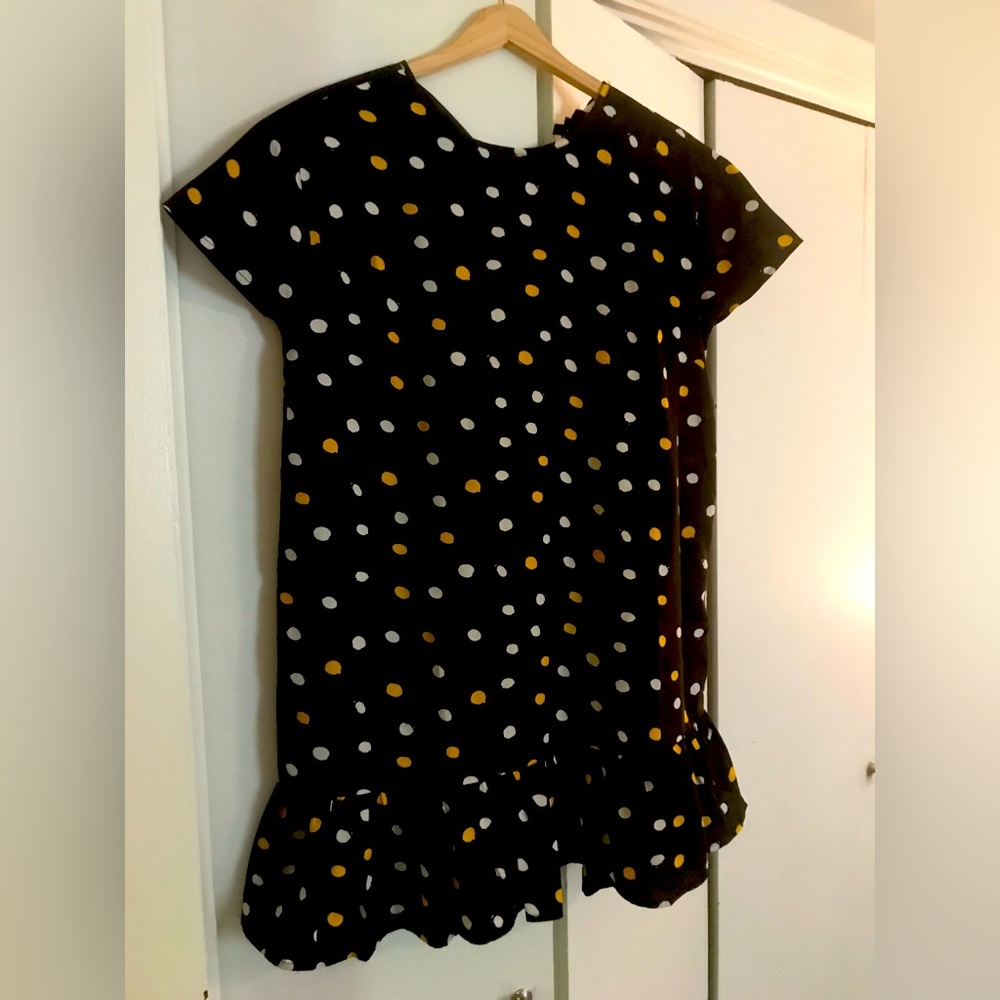Ruffle Bottom Short Sleeve Polka Dot Dress